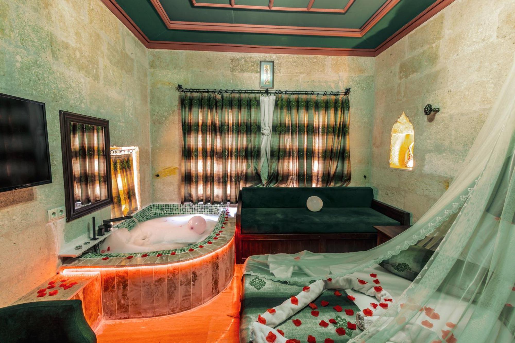 אורגופ Tafana Cave & Stone Lodge מראה חיצוני תמונה