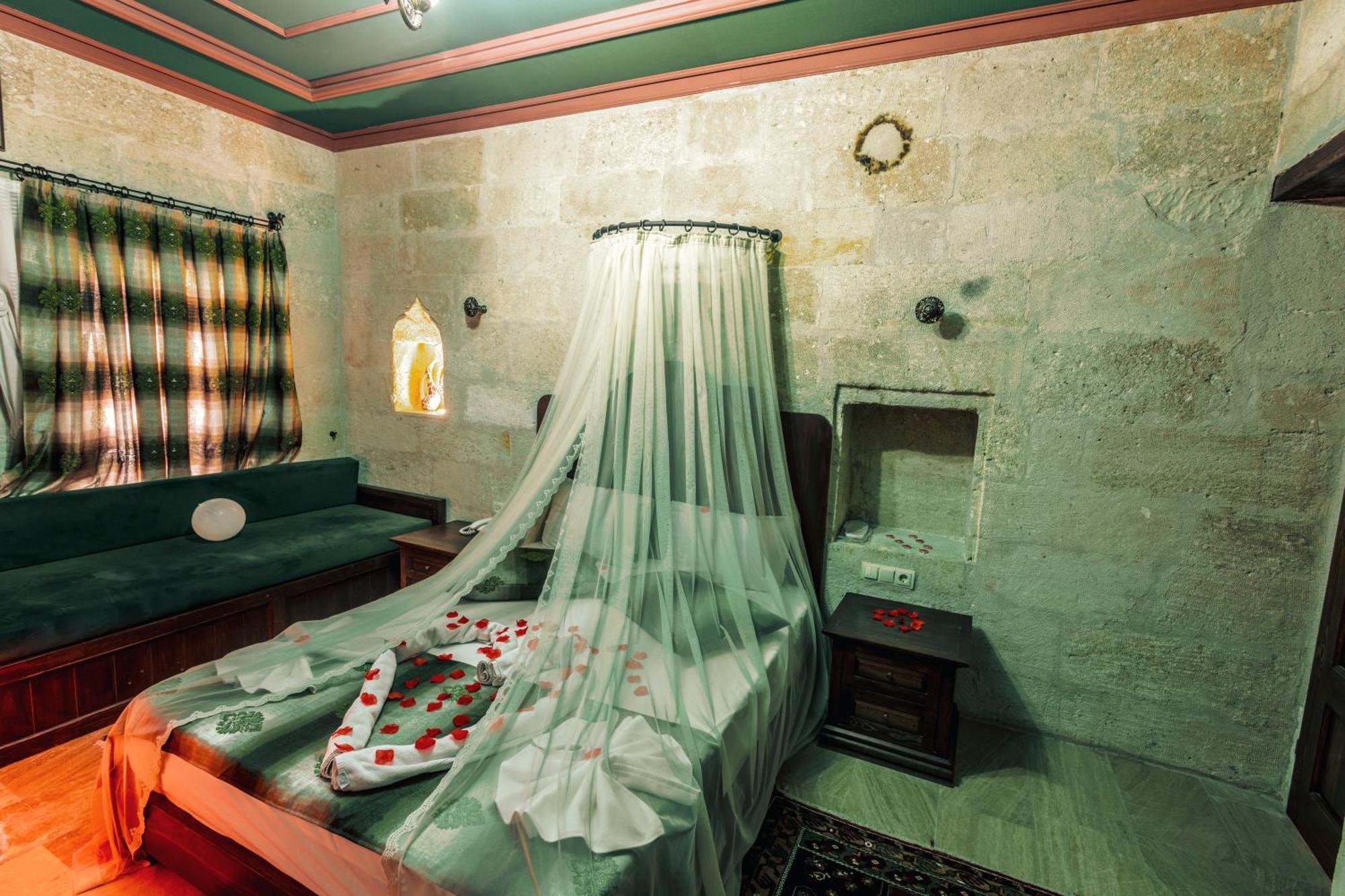 אורגופ Tafana Cave & Stone Lodge מראה חיצוני תמונה