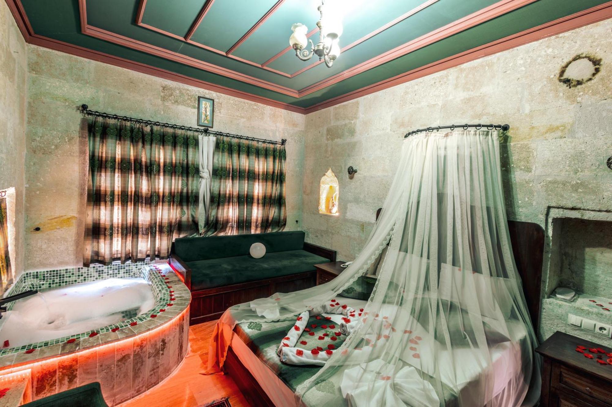 אורגופ Tafana Cave & Stone Lodge מראה חיצוני תמונה