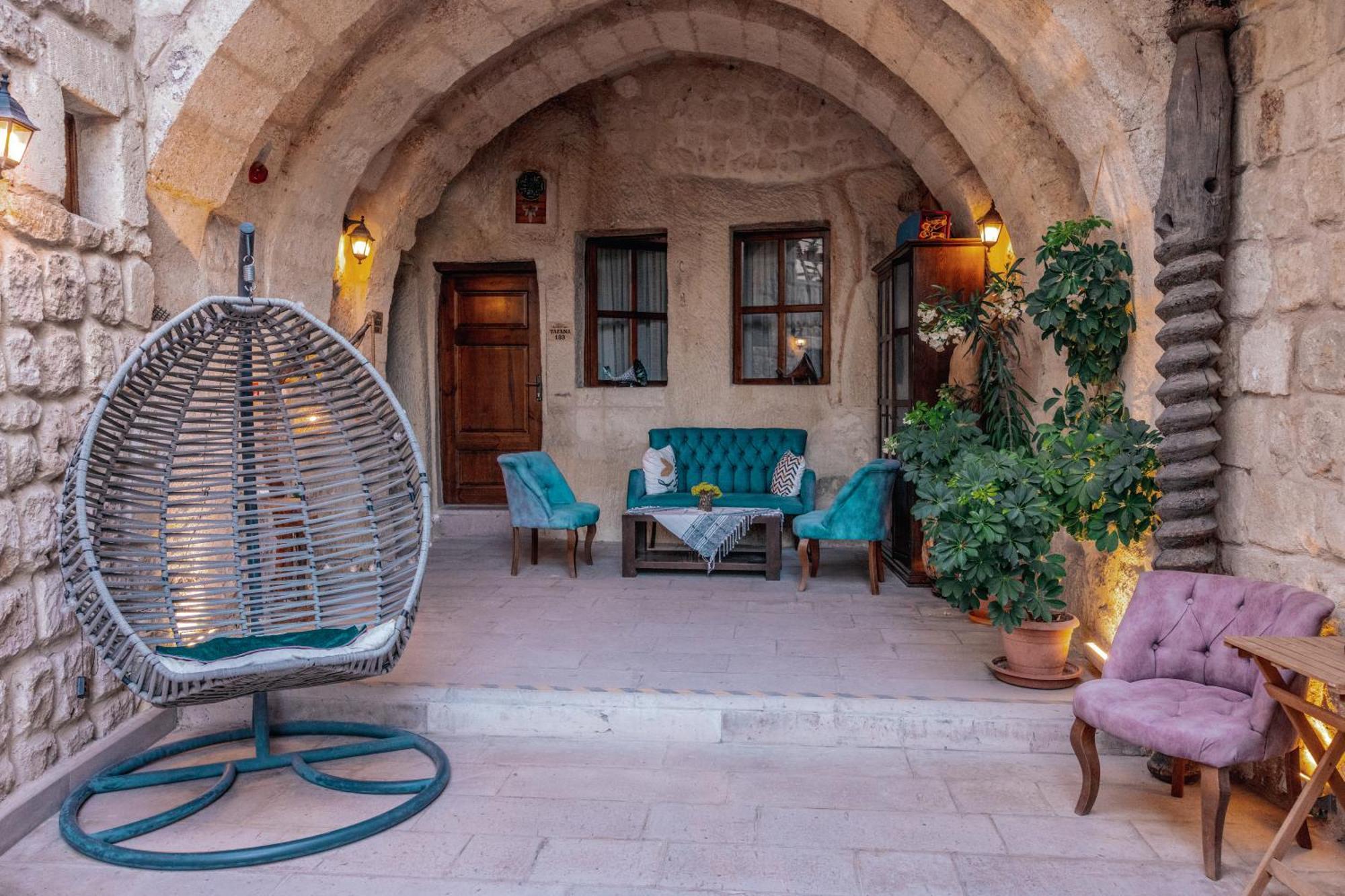 אורגופ Tafana Cave & Stone Lodge מראה חיצוני תמונה