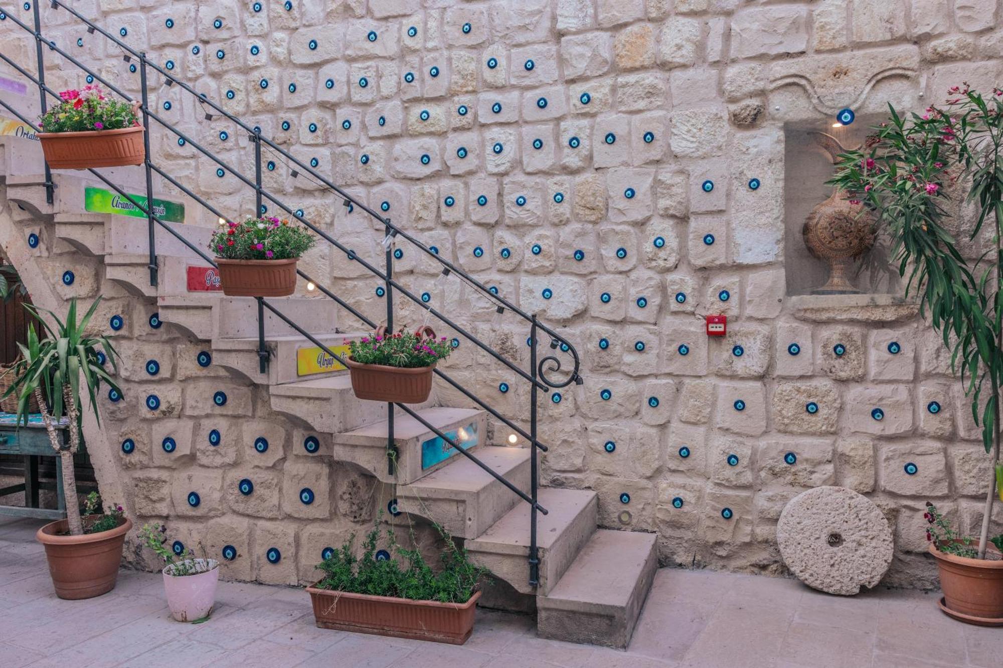 אורגופ Tafana Cave & Stone Lodge מראה חיצוני תמונה