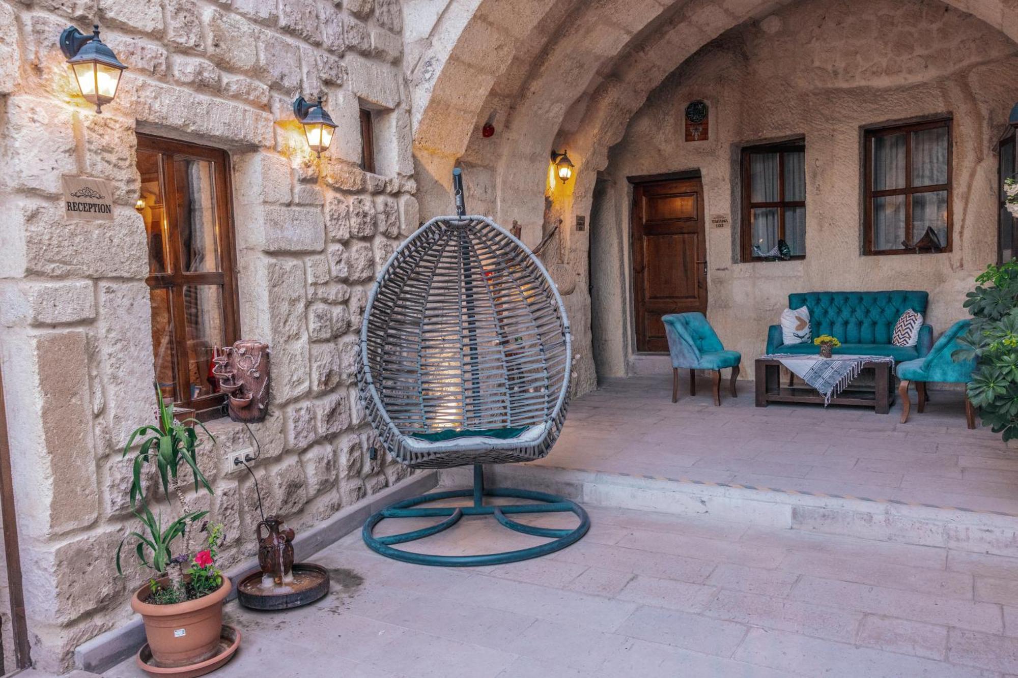 אורגופ Tafana Cave & Stone Lodge מראה חיצוני תמונה